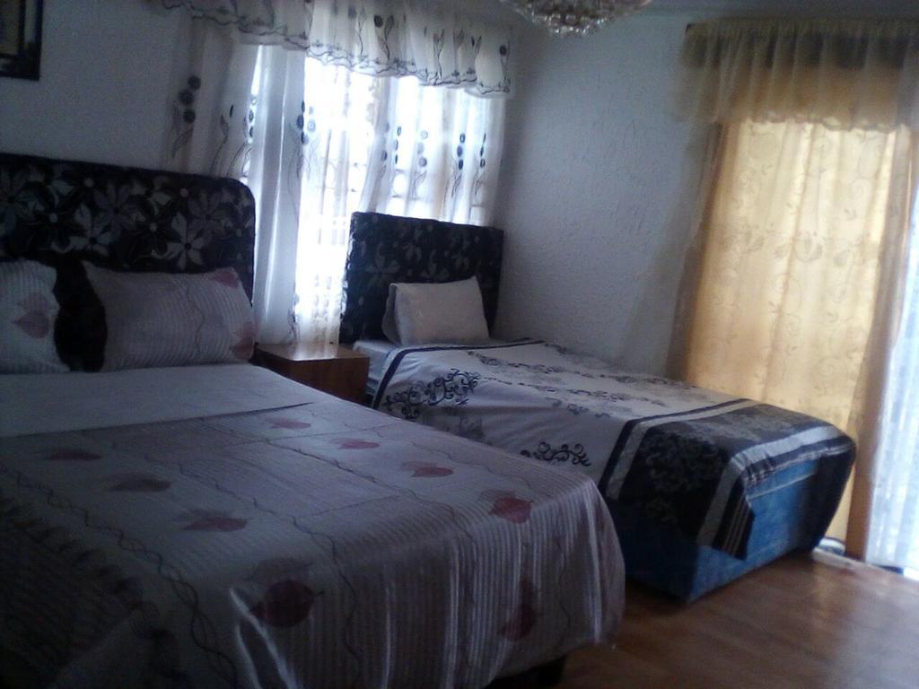 Guest House Macauly Joanesburgo Exterior foto